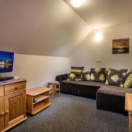 Privat Pod Lesom Apartment Pavčina Lehota