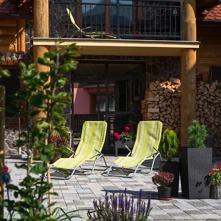 里森私家宾馆 *