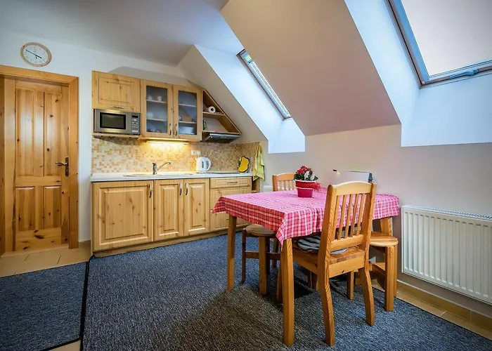 里森私家宾馆 *