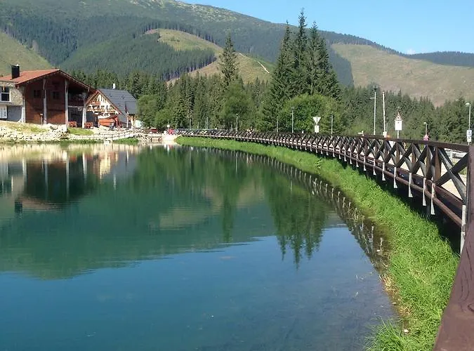 里森私家宾馆 *